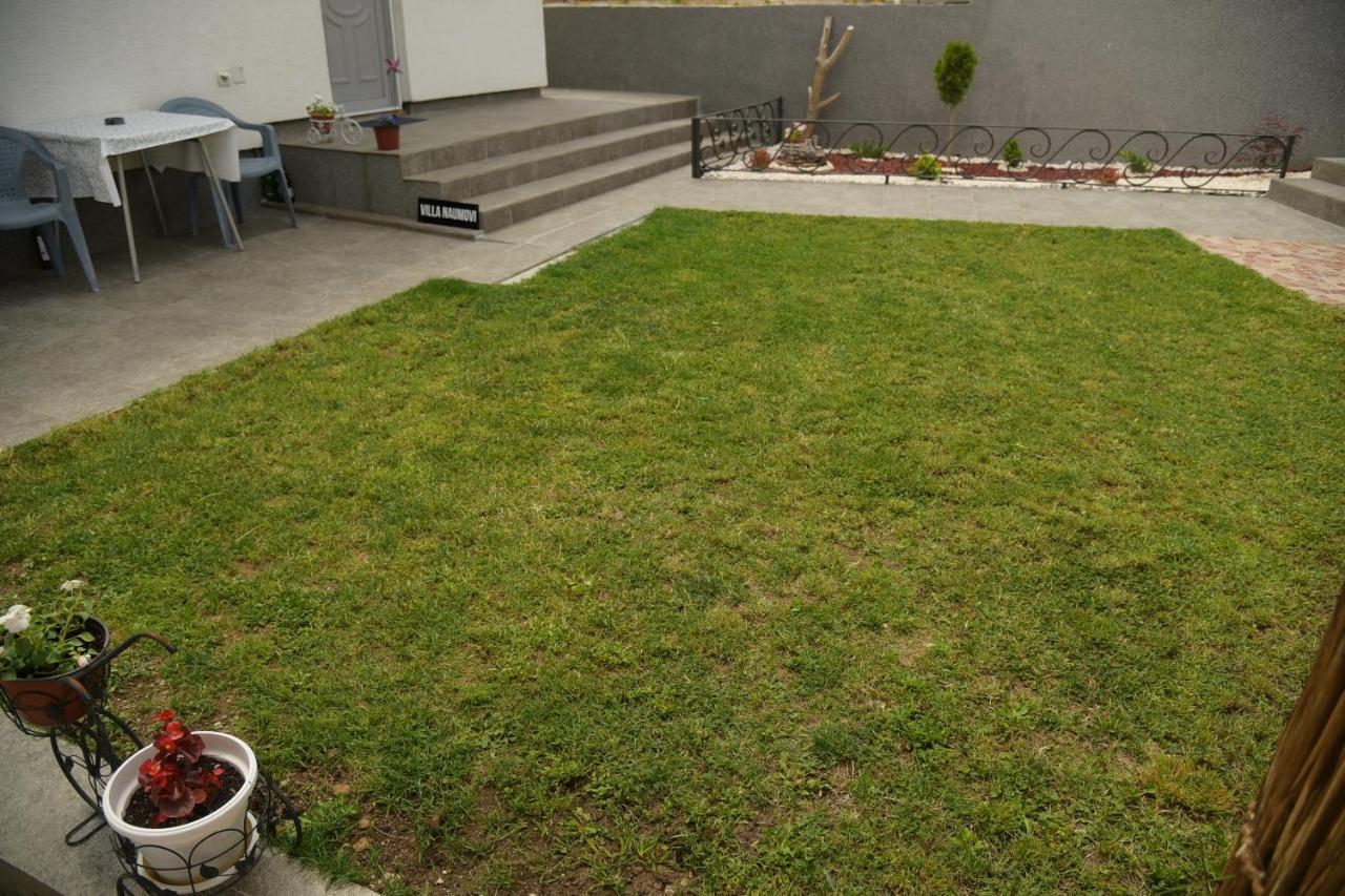 סטאר דויירן Apartments Villa Naumovi מראה חיצוני תמונה
