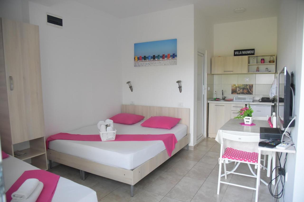 סטאר דויירן Apartments Villa Naumovi מראה חיצוני תמונה