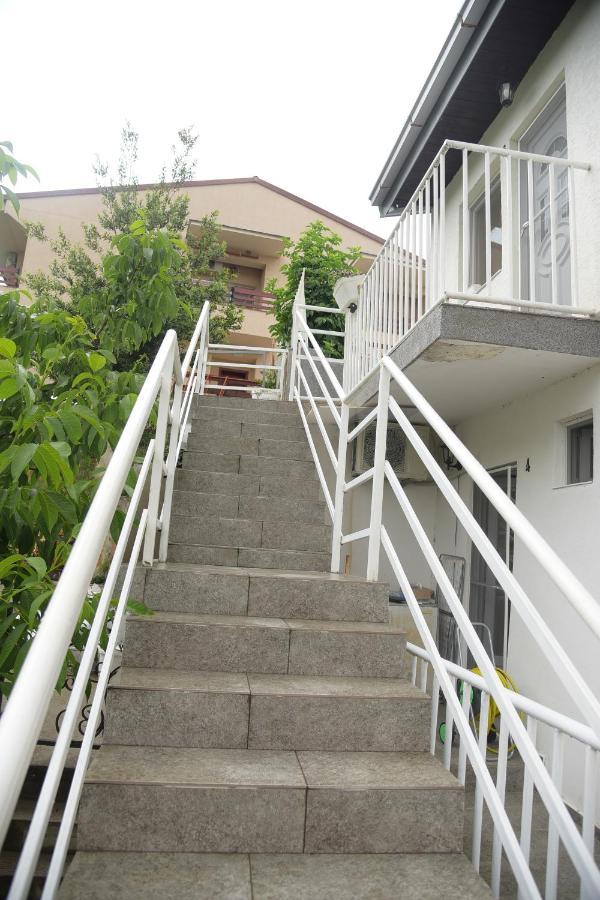 סטאר דויירן Apartments Villa Naumovi מראה חיצוני תמונה